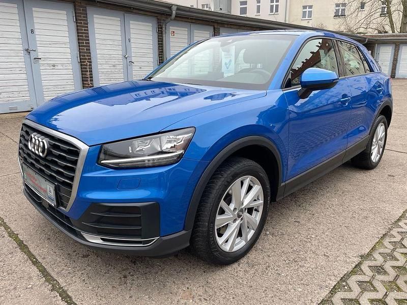 Gebraucht Audi Q2 Ambiente 116 PS (85 kW) 2018 Blau SUV