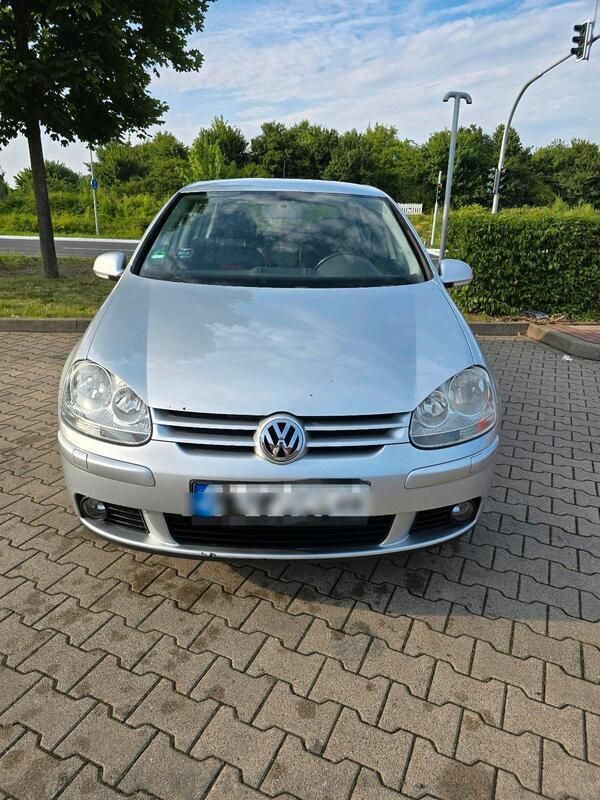 Grau Gebraucht 2006 VW Golf V Limousine | 1.700 € (Guter Preis) - Bild 1/4