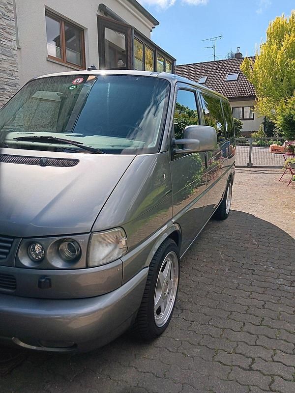Gebraucht VW T4 205 PS (150 kW) 2002 Silber Van