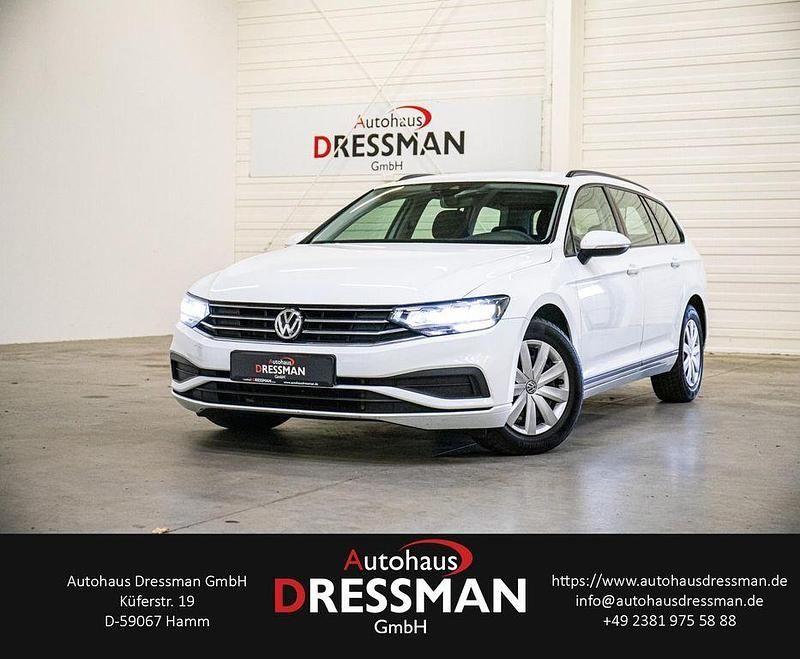 Weiß Gebraucht 2019 VW Passat Kombi | 15.030 € (Guter Preis) - Bild 1/4