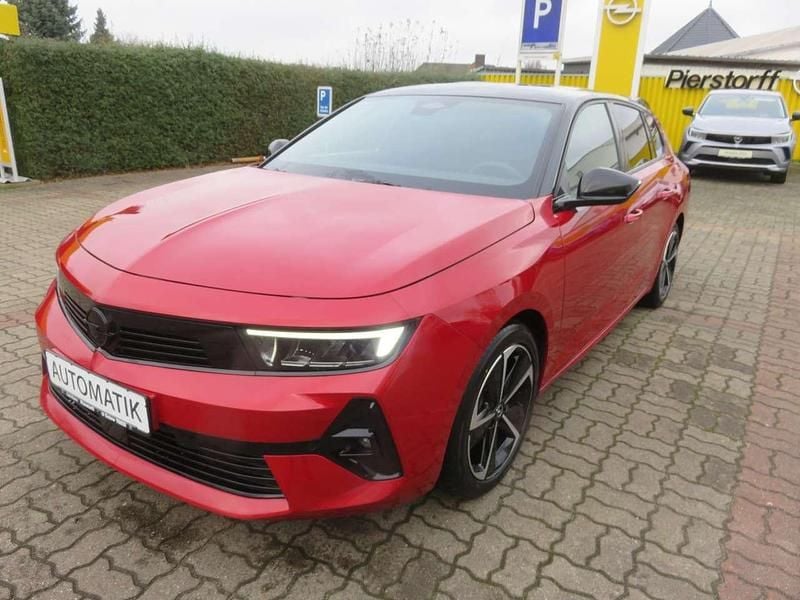 Peperoncino red Gebraucht 2024 Opel Astra Kombi | 19.990 € (Superpreis) - Bild 1/4
