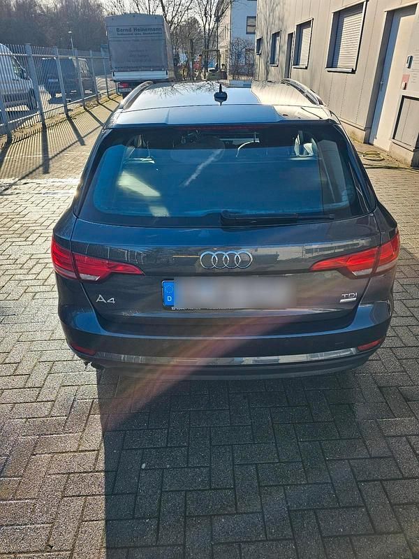 Gebraucht Audi A4 150 PS (110 kW) 2017 Grau Kombi