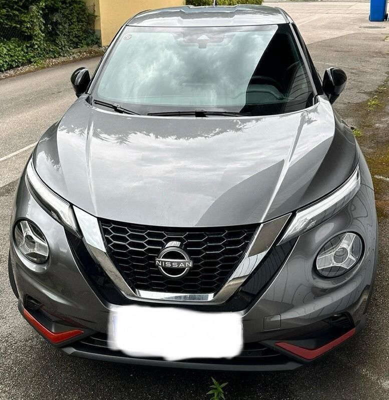 Grau Gebraucht 2023 Nissan Juke N-Connecta SUV | 18.000 € (Superpreis) - Bild 1/4