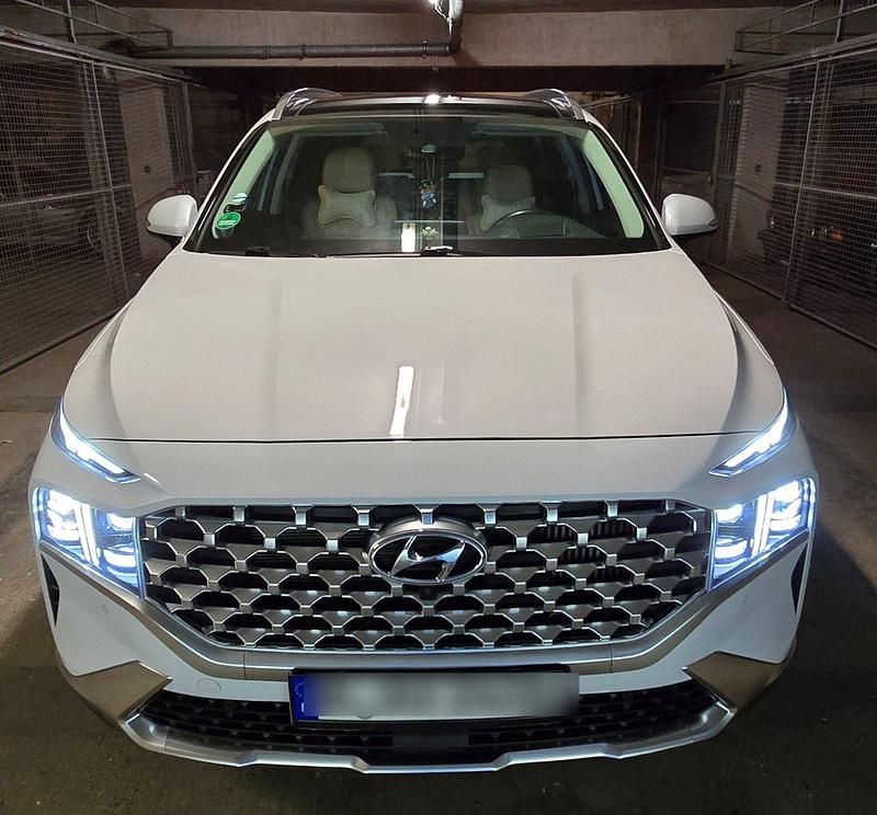 Weiß Gebraucht 2012 Hyundai Santa Fe SUV | 31.700 € - Bild 1/4