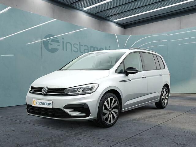 Gebraucht VW Touran Highline 150 PS (110 kW) 2024 Silber Van / Kleinbus