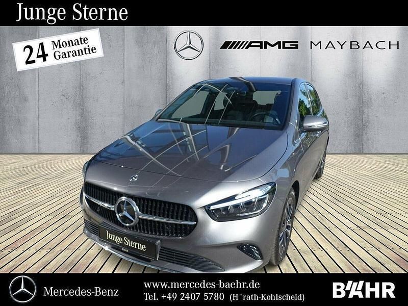lack mountaingrau Gebraucht 2024 Mercedes B180 Progressive Van / Kleinbus | 32.850 € (Etwas zu teuer) - Bild 1/4