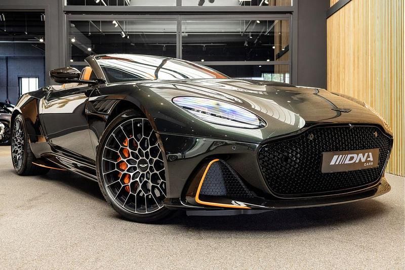 Gebraucht Aston Martin DBS 725 PS (533 kW) 2024 Grün Cabrio