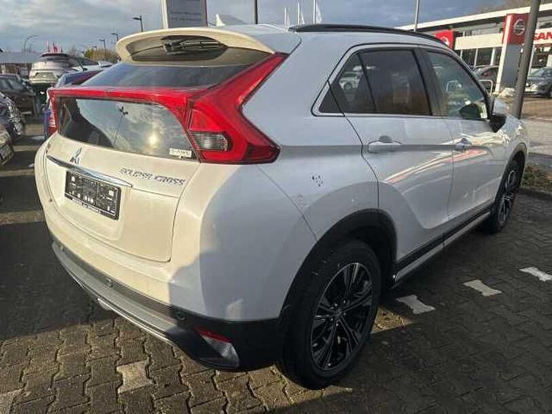 Gebraucht Mitsubishi Eclipse Cross Top 163 PS (119 kW) 2018 Perlmutt weiß (metallic) SUV