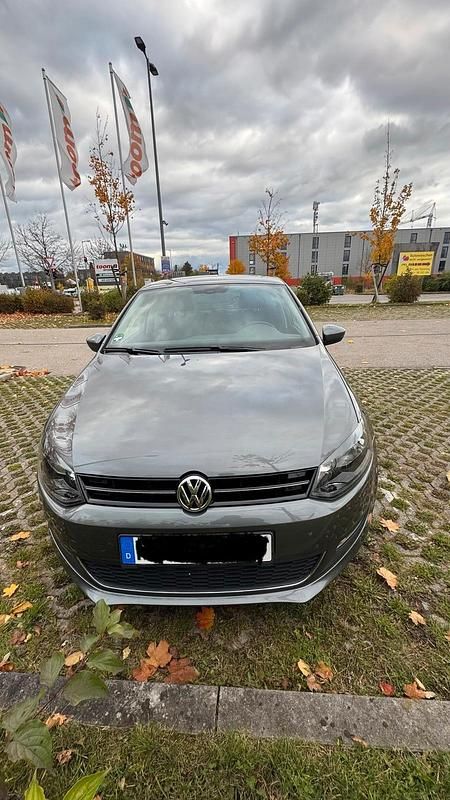 Gebraucht VW Polo Life 69 PS (50 kW) 2013 Grün Kleinwagen