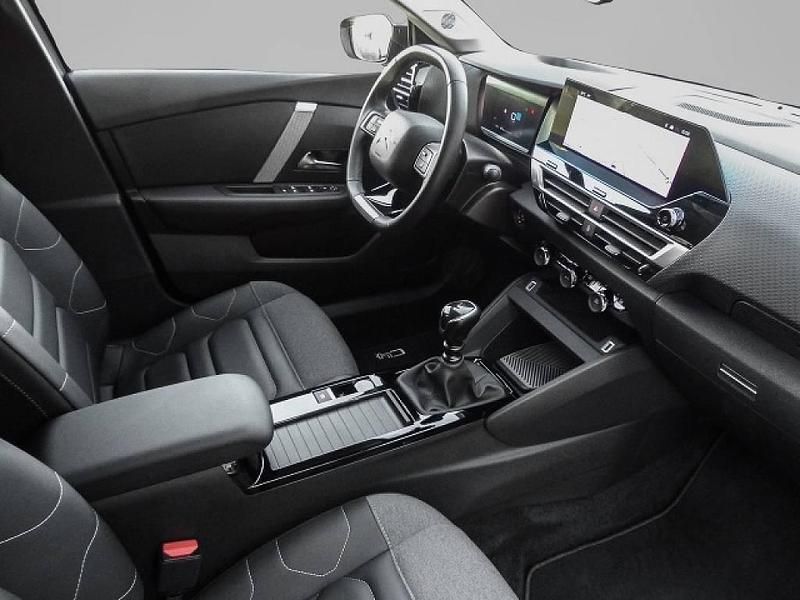 Gebraucht Citroën C4 Shine 131 PS (96 kW) 2023 Grün Limousine