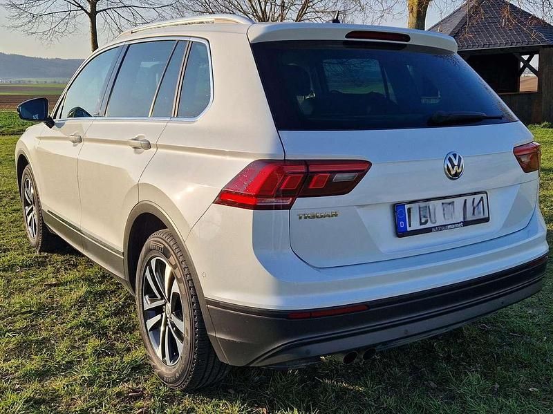 Gebraucht VW Tiguan IQ Drive 131 PS (96 kW) 2020 Weiß SUV
