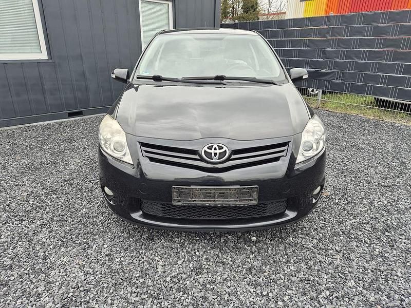 Gebraucht Toyota Auris Edition 132 PS (97 kW) 2011 Schwarz Kleinwagen