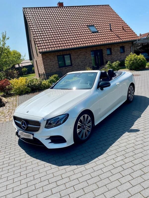 Weiß Gebraucht 2018 Mercedes E200 AMG line Cabrio | 32.000 € (Guter Preis) - Bild 1/4