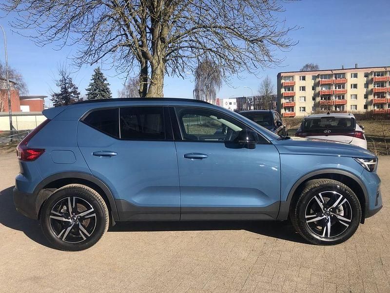 Gebraucht Volvo XC40 Plus 197 PS (144 kW) 2025 Blau SUV