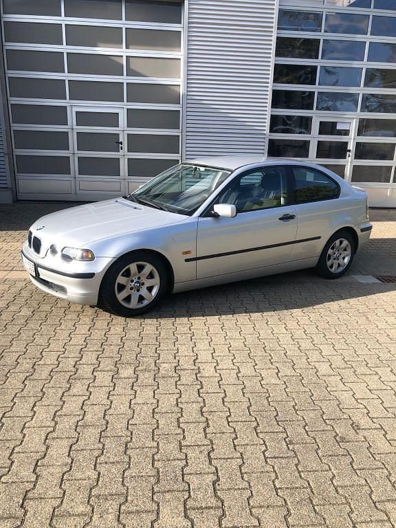 Silber Gebraucht 2002 BMW 316 Compact Kleinwagen | 4.750 € - Bild 1/4