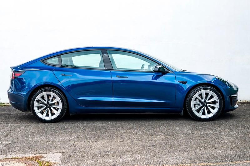 Gebraucht Tesla Model 3 Standard Range 208 kW (283 PS) 2022 Blau Limousine