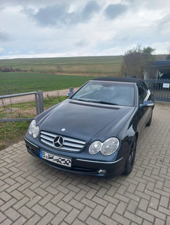 Schwarz Gebraucht 2003 Mercedes CLK200 Elegance Cabrio | 7.600 € (Fairer Preis) - Bild 1/4