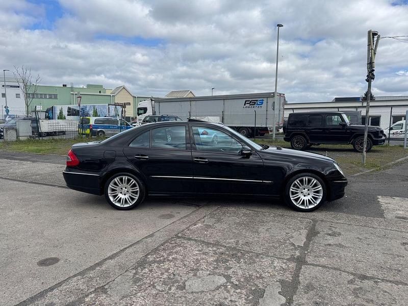 Gebraucht Mercedes E200 Avantgarde 184 PS (135 kW) 2006 Schwarz Limousine