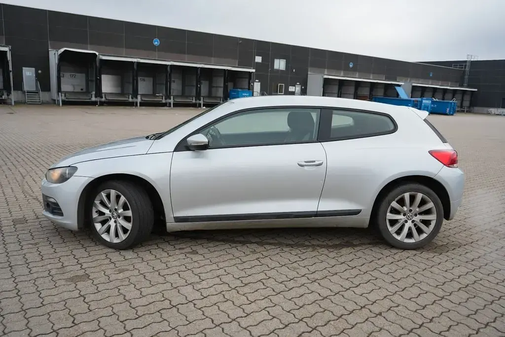 Gebraucht VW Scirocco 140 PS (102 kW) 2011 Silber Coupé