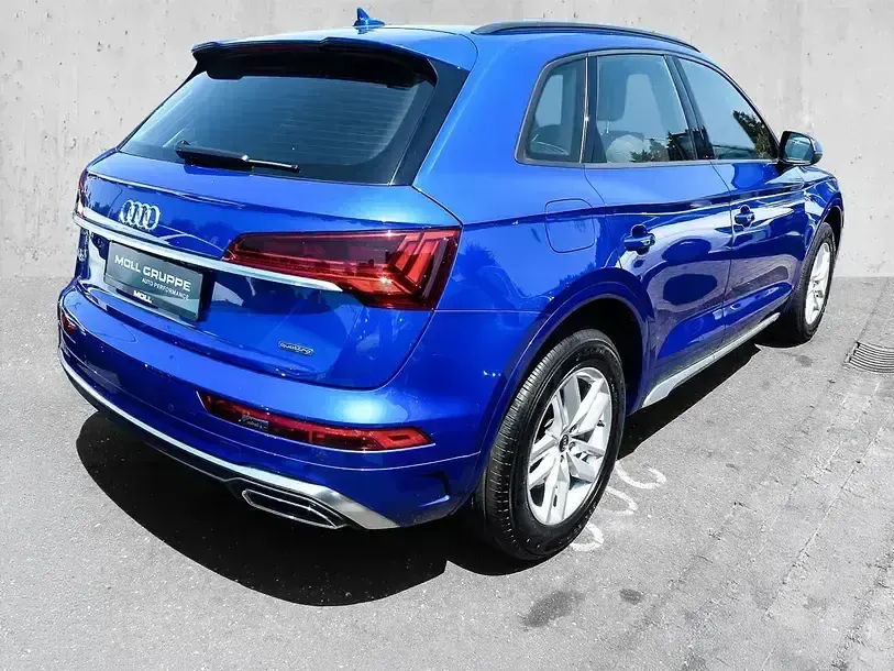 Gebraucht Audi Q5 S-Line 204 PS (150 kW) 2023 Ultrablau metallic SUV
