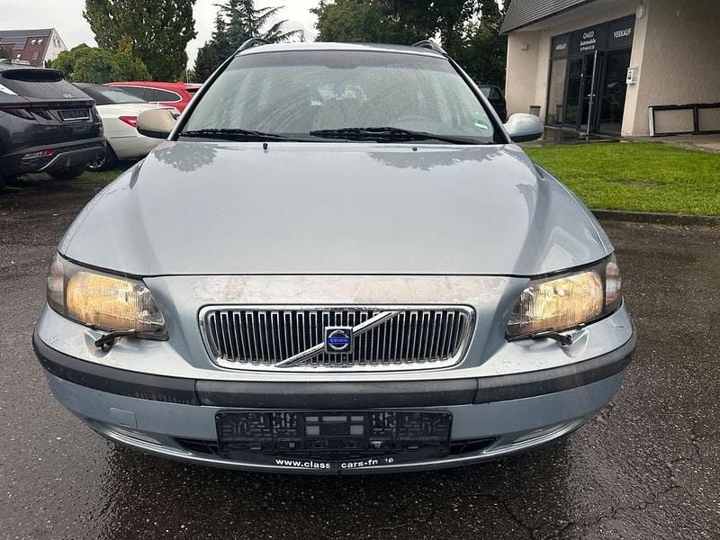 Silber Gebraucht 2000 Volvo V70 Kombi | 2.990 € (Superpreis) - Bild 1/4