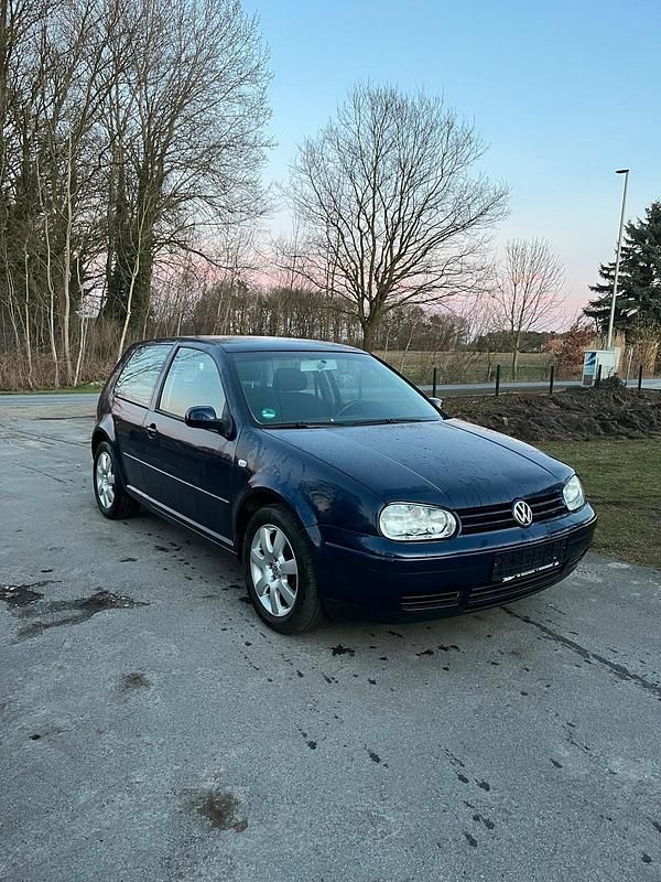 Gebraucht VW Golf IV 75 PS (55 kW) 2003 Blau