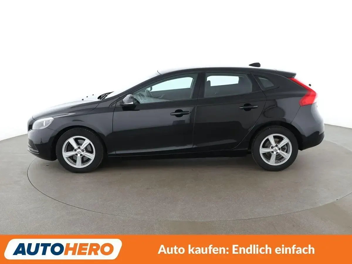 Gebraucht Volvo V40 Kinetic 122 PS (89 kW) 2017 Schwarz Kombi