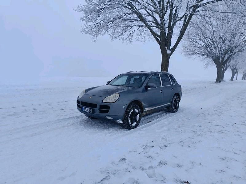 Grau Gebraucht 2004 Porsche Cayenne SUV | 6.000 € (Guter Preis) - Bild 1/3