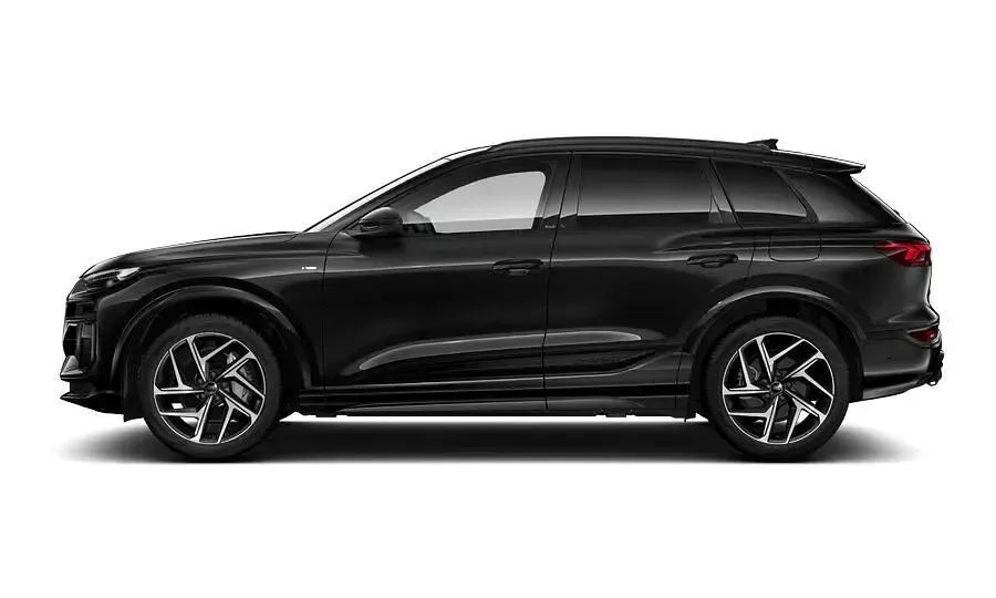 Neu Audi Q6 e-tron Performance 225 kW (306 PS) 2026 Schwarz SUV