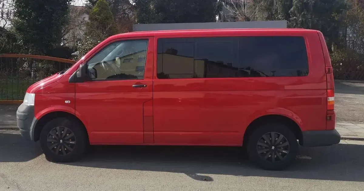 Gebraucht VW T5 131 PS (96 kW) 2009 Rot Van