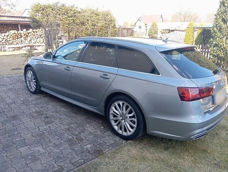 Second-hand Audi A6 190 CP (139 kW) 2015 Argintiu Break