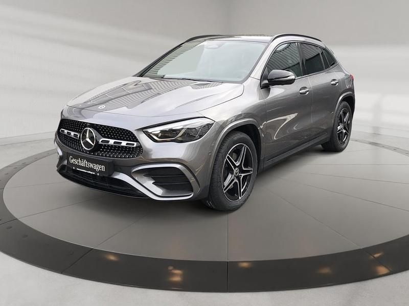Gebraucht Mercedes GLA200 AMG 163 PS (119 kW) 2025 Metalliclack mountaingrau SUV