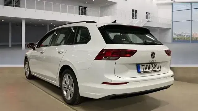Gebraucht VW Golf VIII 131 PS (96 kW) 2022 Weiss Limousine