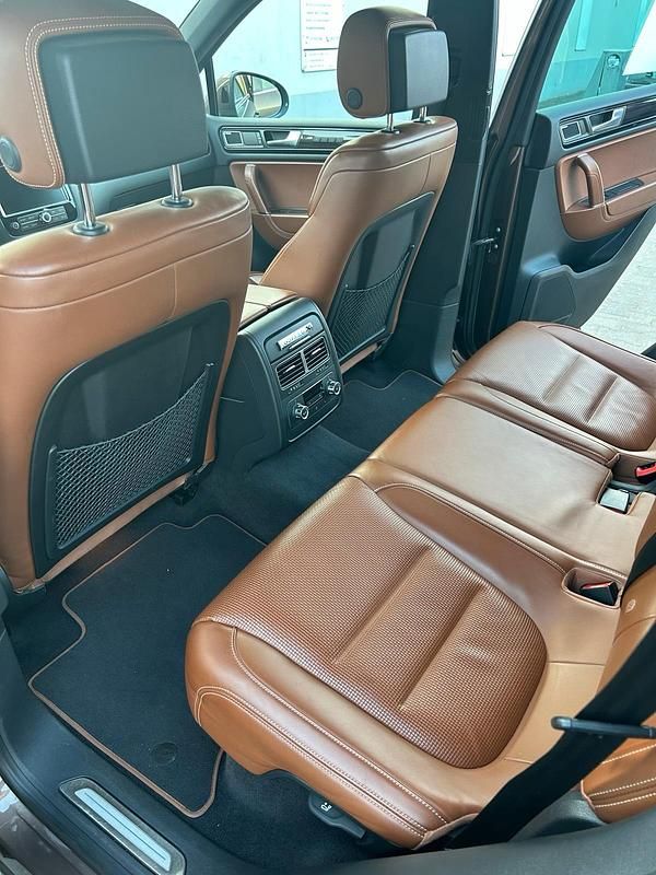 Gebraucht VW Touareg 245 PS (180 kW) 2013 Braun SUV