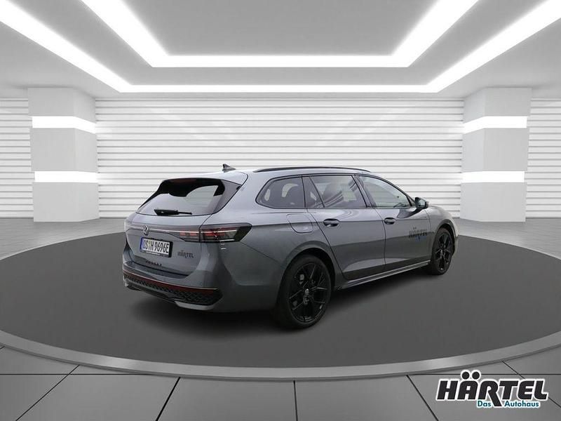Gebraucht VW Passat Style 272 PS (200 kW) 2024 Diabasgrau (grey), metallic Kombi