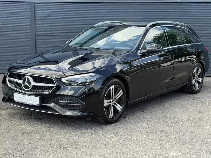 Gebraucht Mercedes C200 Advanced 163 PS (119 kW) 2025 Schwarz  unilack Kombi