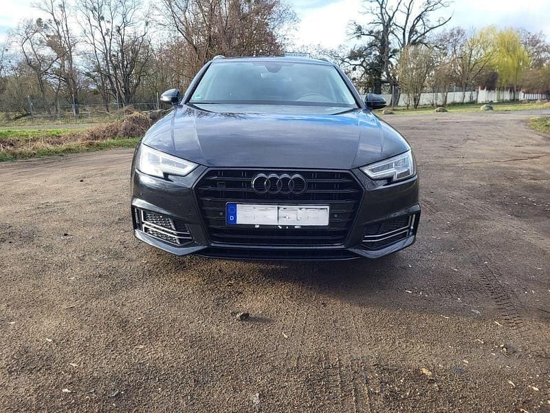 Gebraucht Audi A4 S-Line 150 PS (110 kW) 2017 Schwarz Kombi