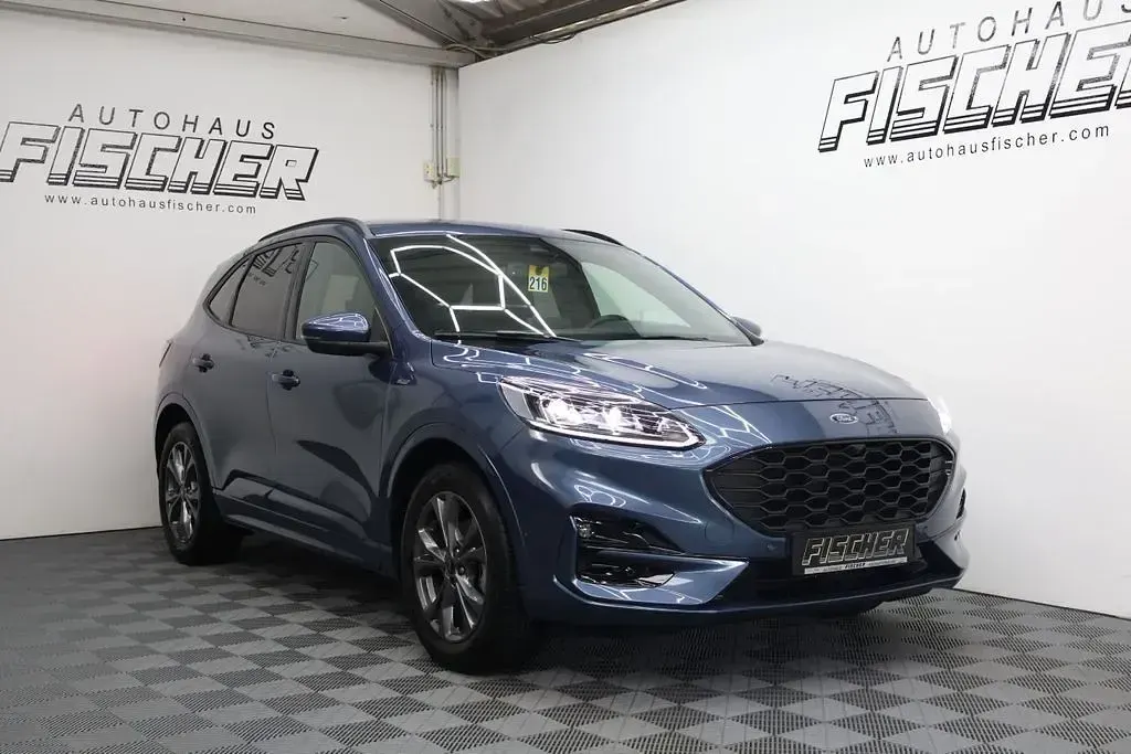 Usado Ford Kuga ST-Line 150 HP (110 kW) 2023 Azul SUV