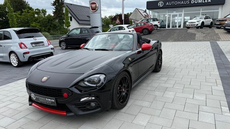 Schwarz Gebraucht 2018 Abarth 124 Spider Turismo Cabrio | 29.990 € (Fairer Preis) - Bild 1/4