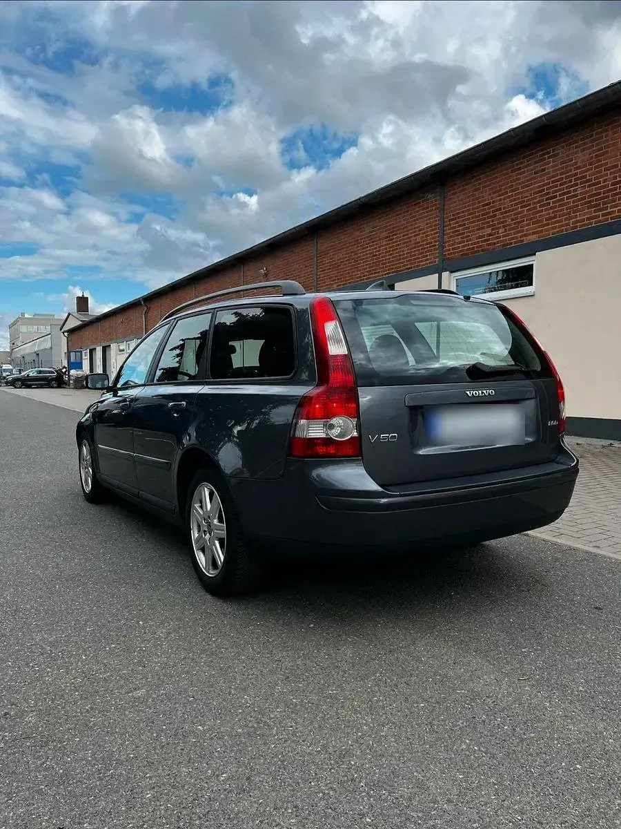 Gebraucht Volvo V50 136 PS (100 kW) 2005 Grau Kombi