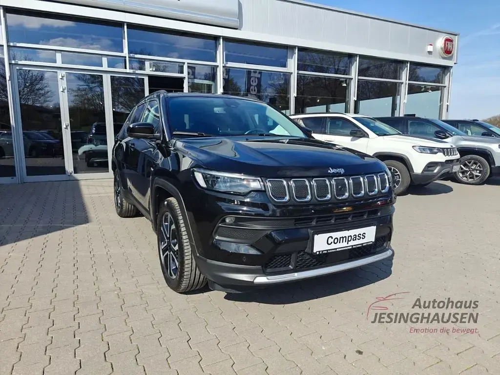 Gebraucht Jeep Compass Limited 131 PS (96 kW) 2022 Schwarz SUV