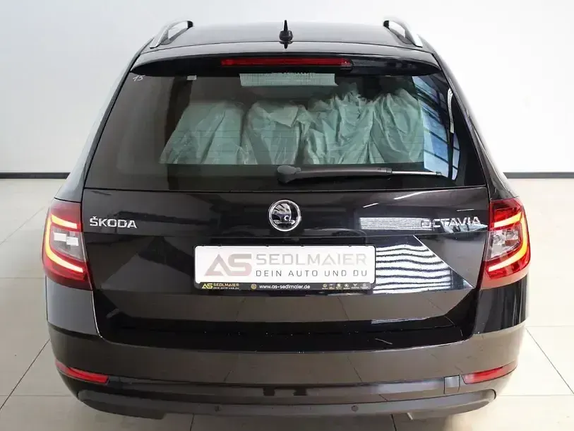 Gebraucht Skoda Octavia Soleil 190 PS (139 kW) 2019 Schwarz Kombi
