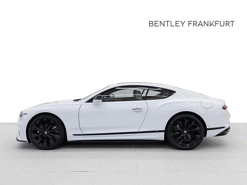 Neu Bentley Continental 680 PS (500 kW) 2025 Glacier white (weiß) Coupé