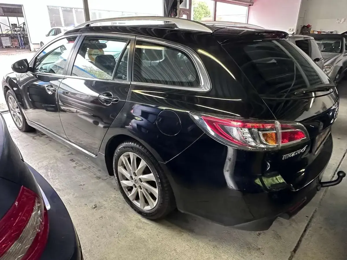 Gebraucht Mazda 6 Active 155 PS (114 kW) 2010 Brillantschwarz Kombi