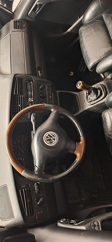 Schwarz Gebraucht 2000 VW Golf Cabriolet Cabrio | 1.000 € (Superpreis) - Bild 1/4