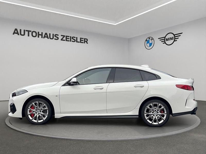 Gebraucht BMW 220 Comfort Edition 178 PS (130 kW) 2024 Alpinweiß uni Coupé