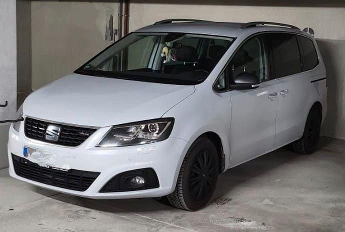 Weiß Gebraucht 2020 Seat Alhambra FR-Line Van / Kleinbus | 35.999 € (Etwas zu teuer) - Bild 1/4