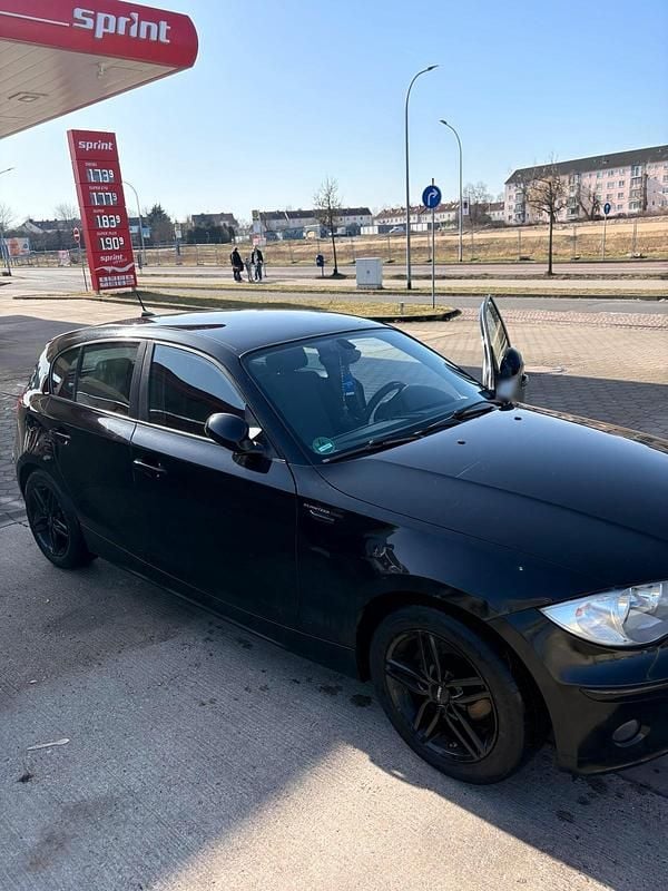 Gebraucht BMW 116 116 PS (85 kW) 2005 Schwarz Kleinwagen