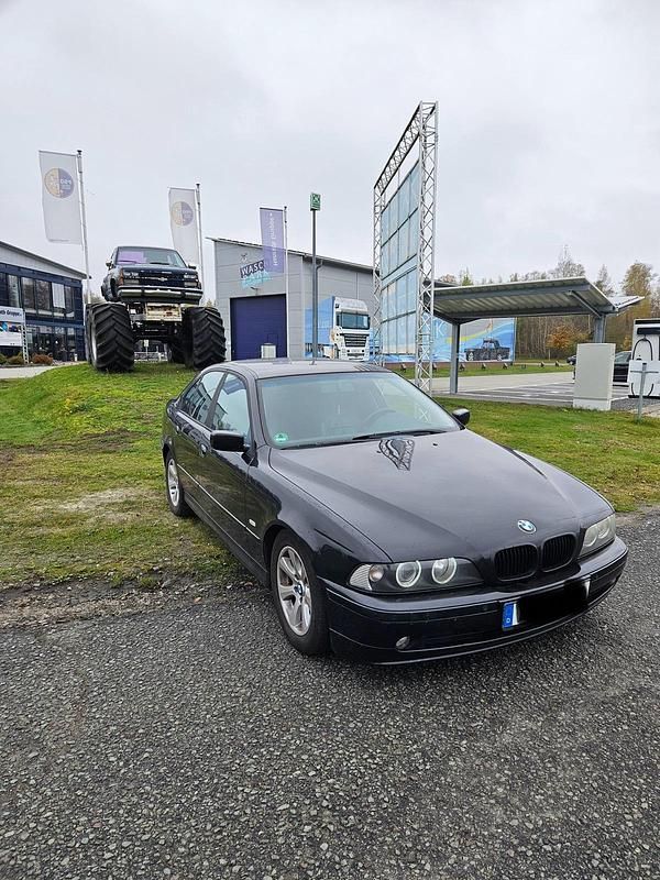 Schwarz Gebraucht 2001 BMW 525 Shadowline Limousine | 3.939 € (Guter Preis) - Bild 1/4