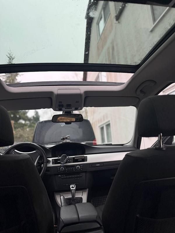 Gebraucht BMW 316 116 PS (85 kW) 2012 Schwarz Kombi